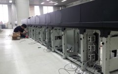 為什么操作臺(tái)必須具備線(xiàn)纜管理系統(tǒng)？