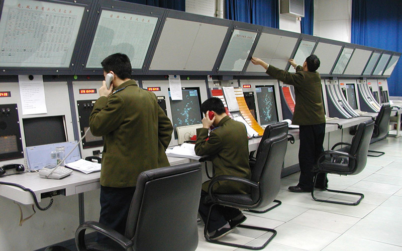 某機(jī)場監(jiān)控電視墻控制臺案例照片